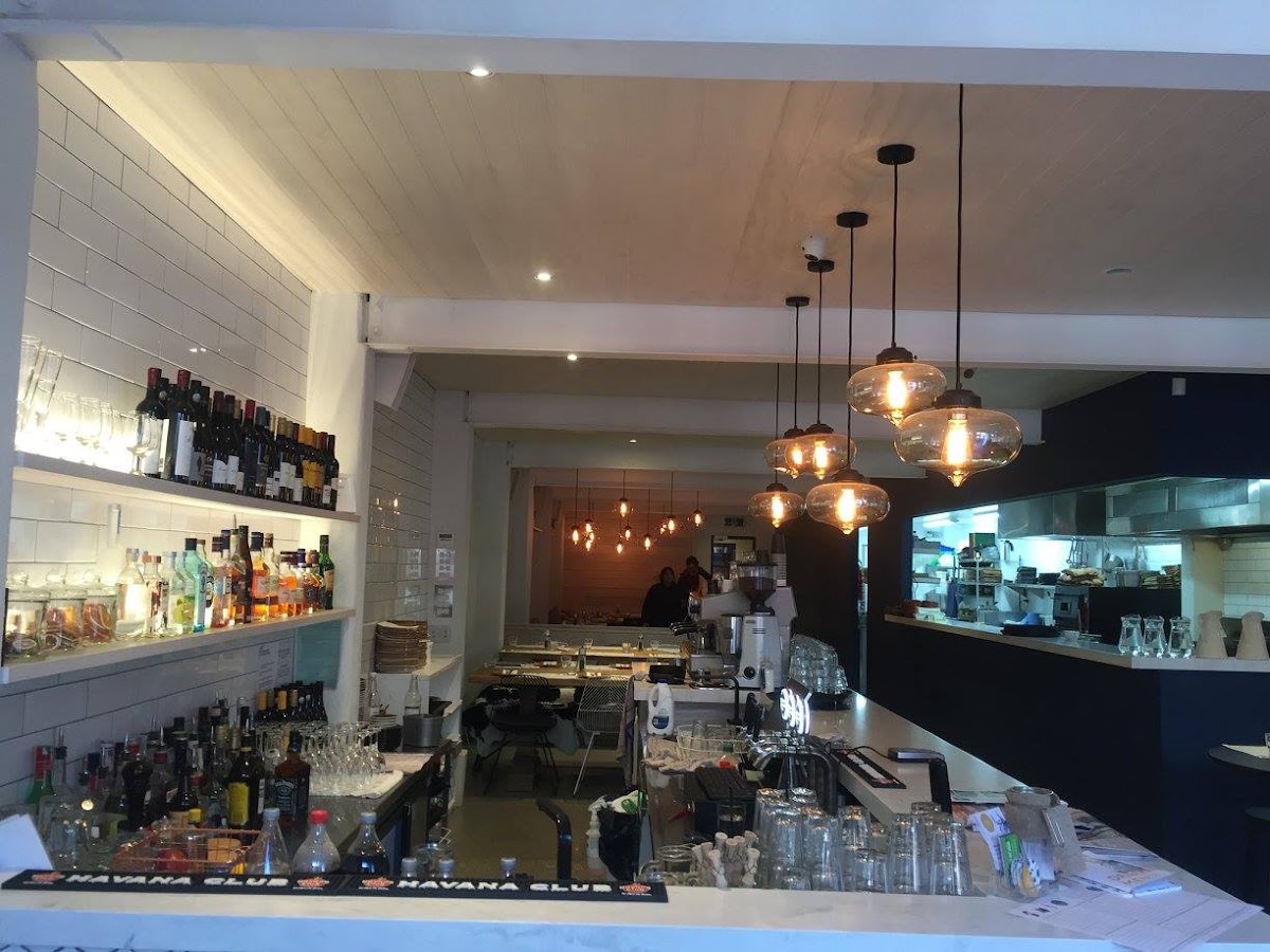 Restaurant fit-out with pendant feature lighting